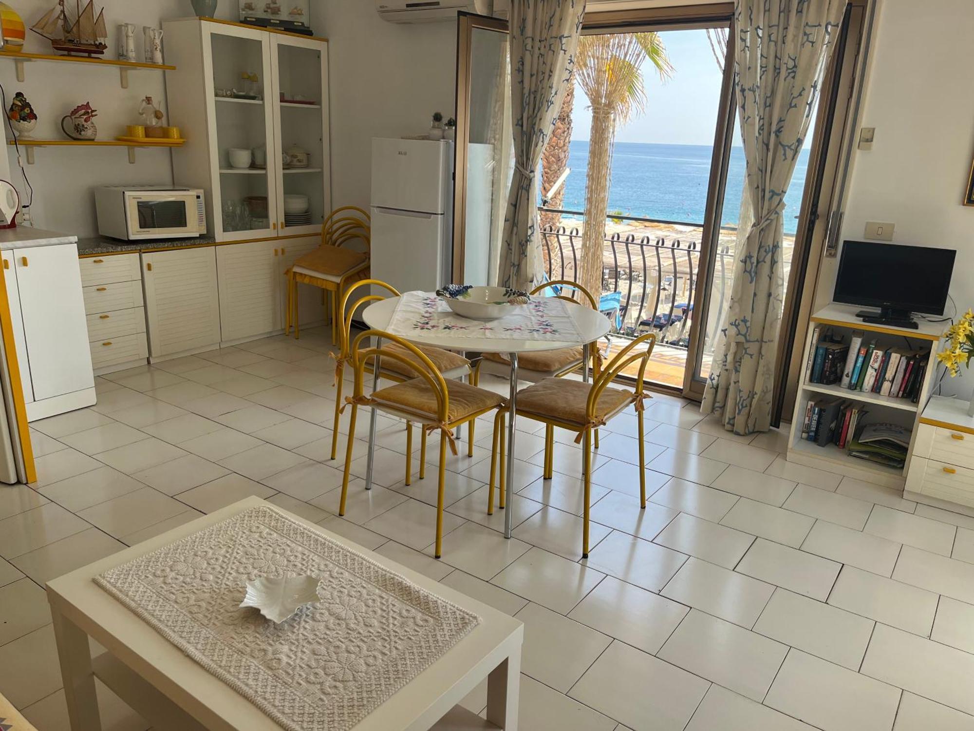 Casa Del Sole Apartment Letojanni Luaran gambar